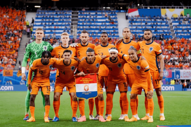 江苏可吸取,广州胜利案,谱写竞赛新,广州赛马会,赛程安排,赛果查询,马匹资料,比赛分析