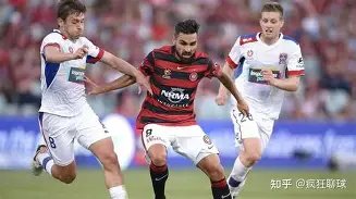 詹俊详解,曼联防线立,体布局,广州赛马会,赛程安排,赛果查询,马匹资料,比赛分析