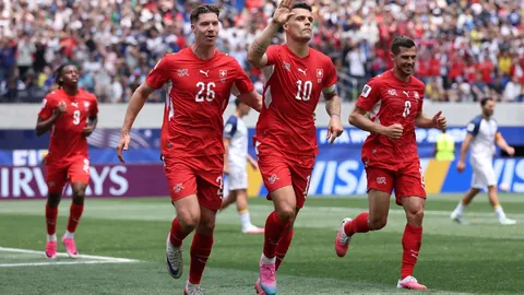 五年后重返温网16强穆霍娃20-0横扫萨王凯，挑战克雷吉茨科娃赛程安排：2026赛季关键对决指南